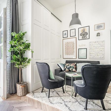 Bpr King Street Vintage Design Home With A/C Budapest Exterior photo